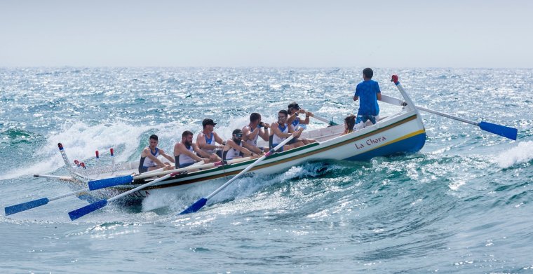 class="post-card__img"